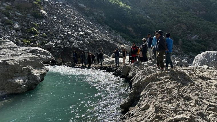 संघीयतामा बल्झँदै प्राकृतिक स्रोतमाथिको द्वन्द्व